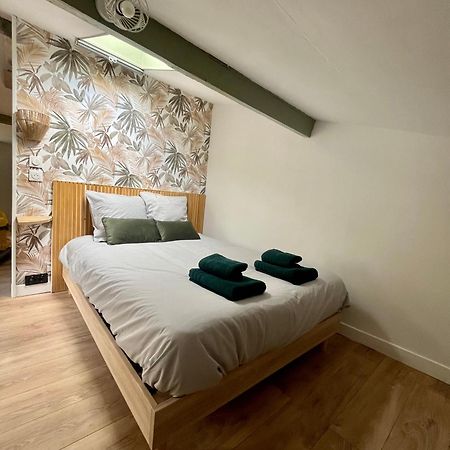 Apartmán Sous Les Toits Du Parvis Niort Exteriér fotografie