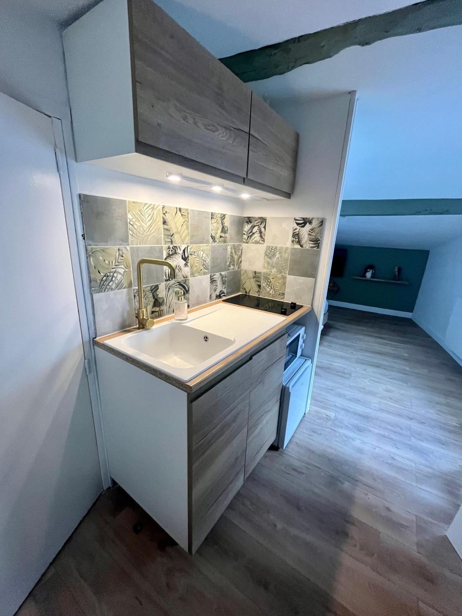 Apartmán Sous Les Toits Du Parvis Niort Exteriér fotografie